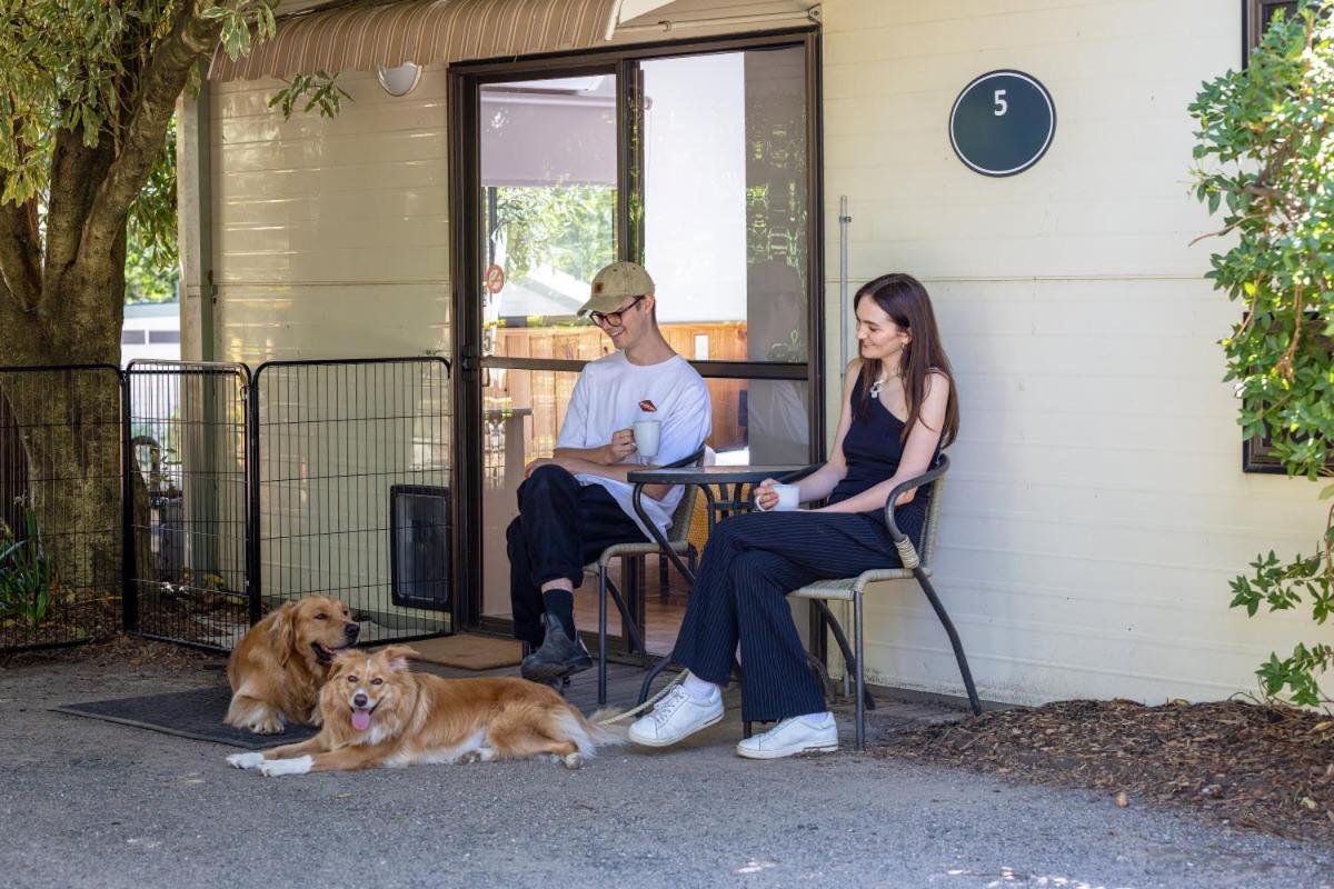 Daylesford Holiday Park Екстериор снимка